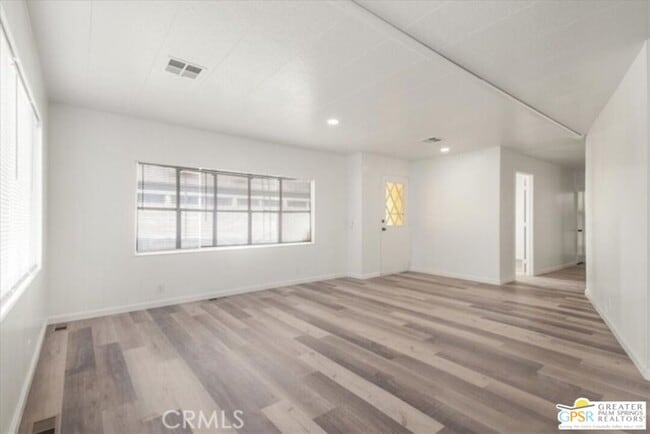 Building Photo - 38 Paseo Laredo N