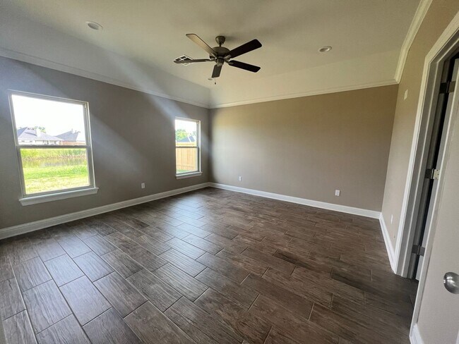 Foto del edificio - Brand new Construction in Legacy...