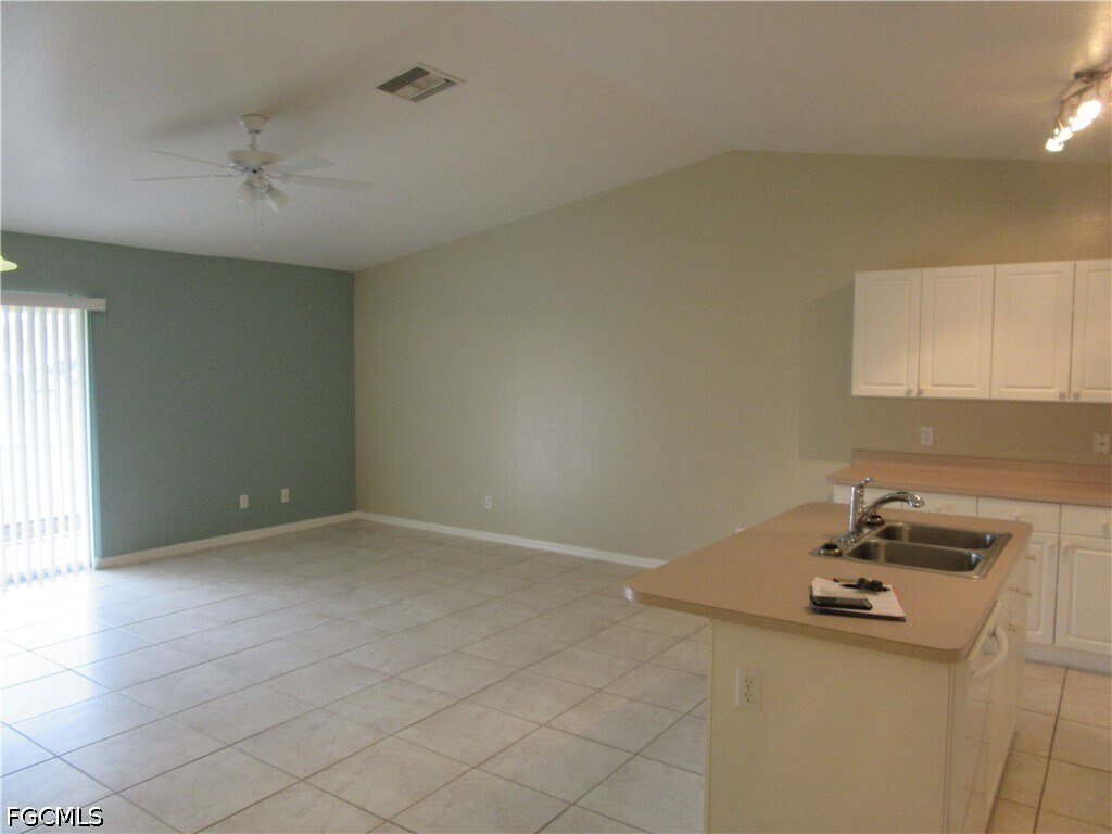Foto del edificio - 271 SW 4th St