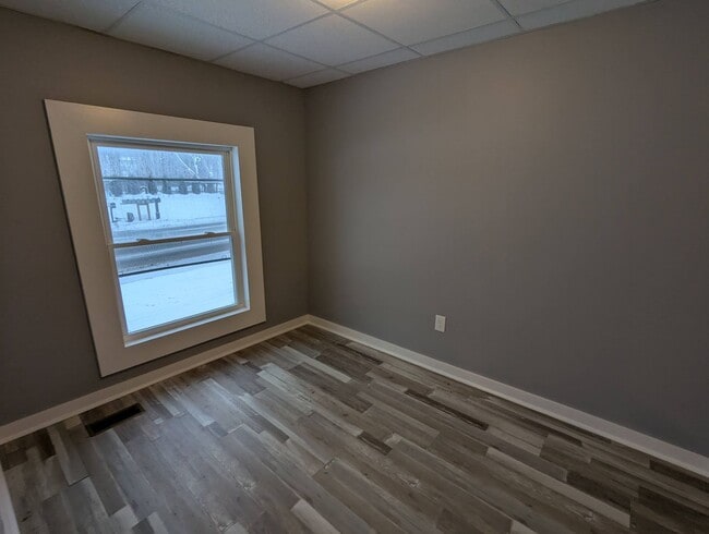 Building Photo - 19 Main St