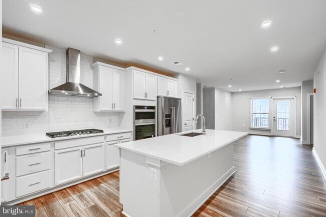 Foto del edificio - 100 St Ives Pl