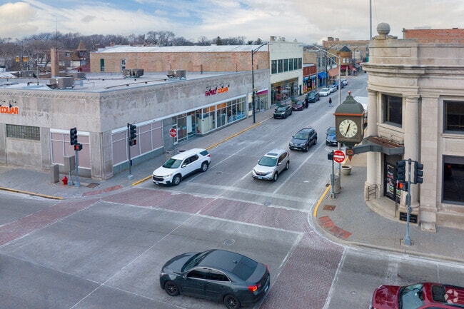 Aerial Blue island main strip and Three Sisters antique's