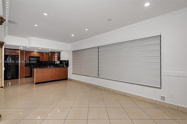 Foto del edificio - 2545 NE 207th St