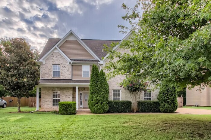 Primary Photo - 1823 Potters Court, Murfreesboro, TN, 37128