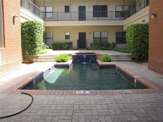 Foto del edificio - 106 E 30th St