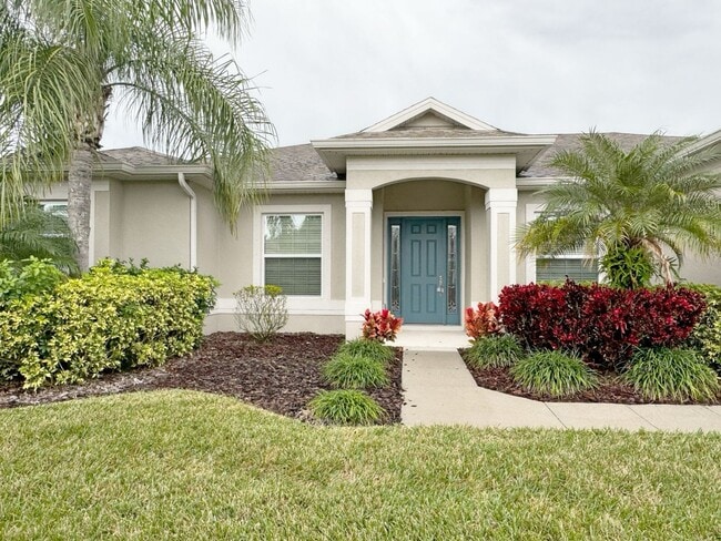 Building Photo - Welcome to your Beautiful Pool Home in the...