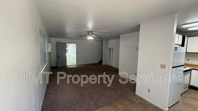 Building Photo - 535 Sims Ave