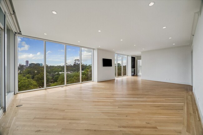 Foto del edificio - 121 N Post Oak Ln