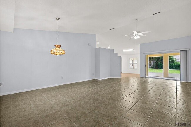 Foto del edificio - 10 Woodston Ln