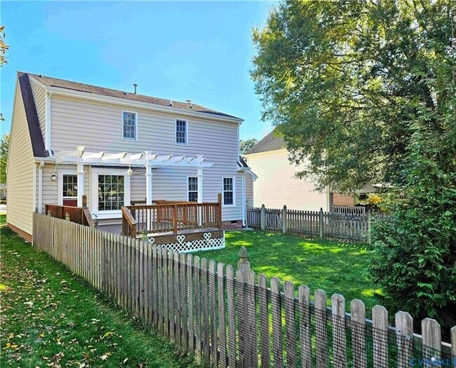 Foto del edificio - 13012 Silent Wood Pl