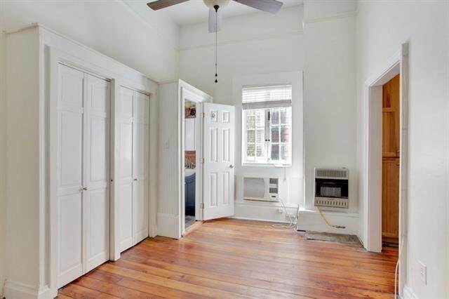 Photo - 932 Bourbon St House