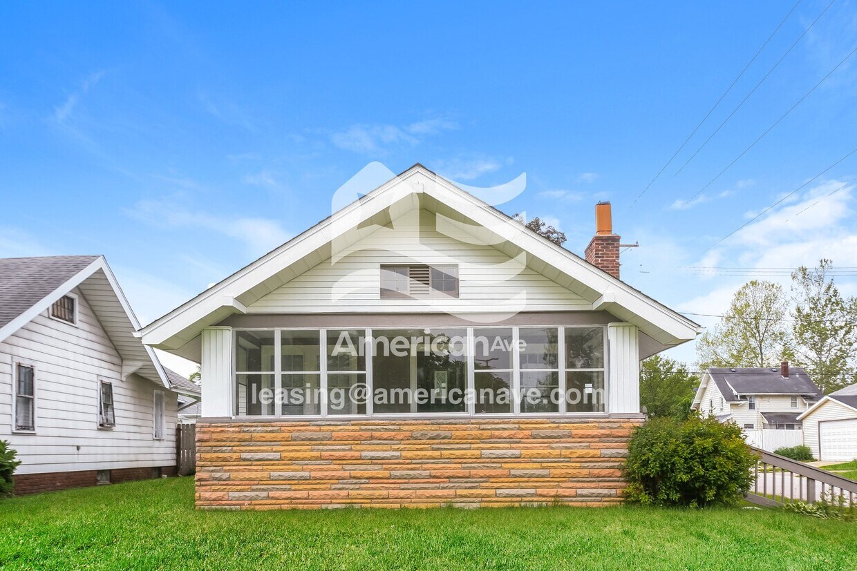 Foto principal - 202 E Ewing Ave