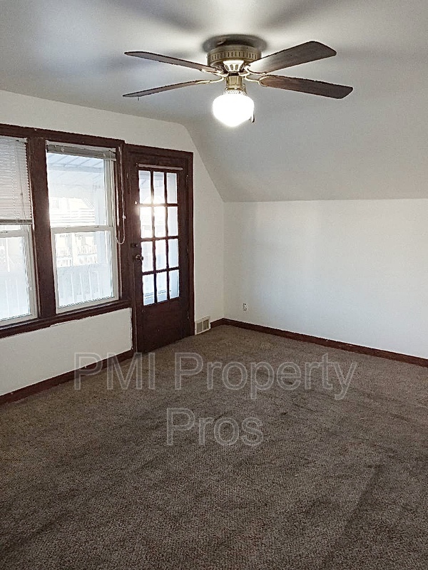 Foto del edificio - 3057 N Holton St
