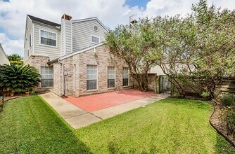 Building Photo - 12565 Piping Rock Dr