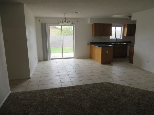 Building Photo - 2867 W 29th Ln