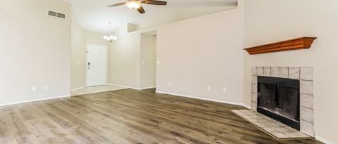 Foto del edificio - 8746 W McLellan Rd