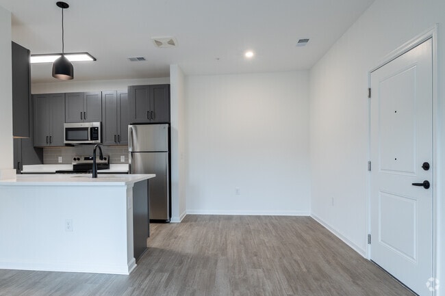 1 habitación, 1 baño, 679 pies cuadrados, comedor - The Fitzgerald