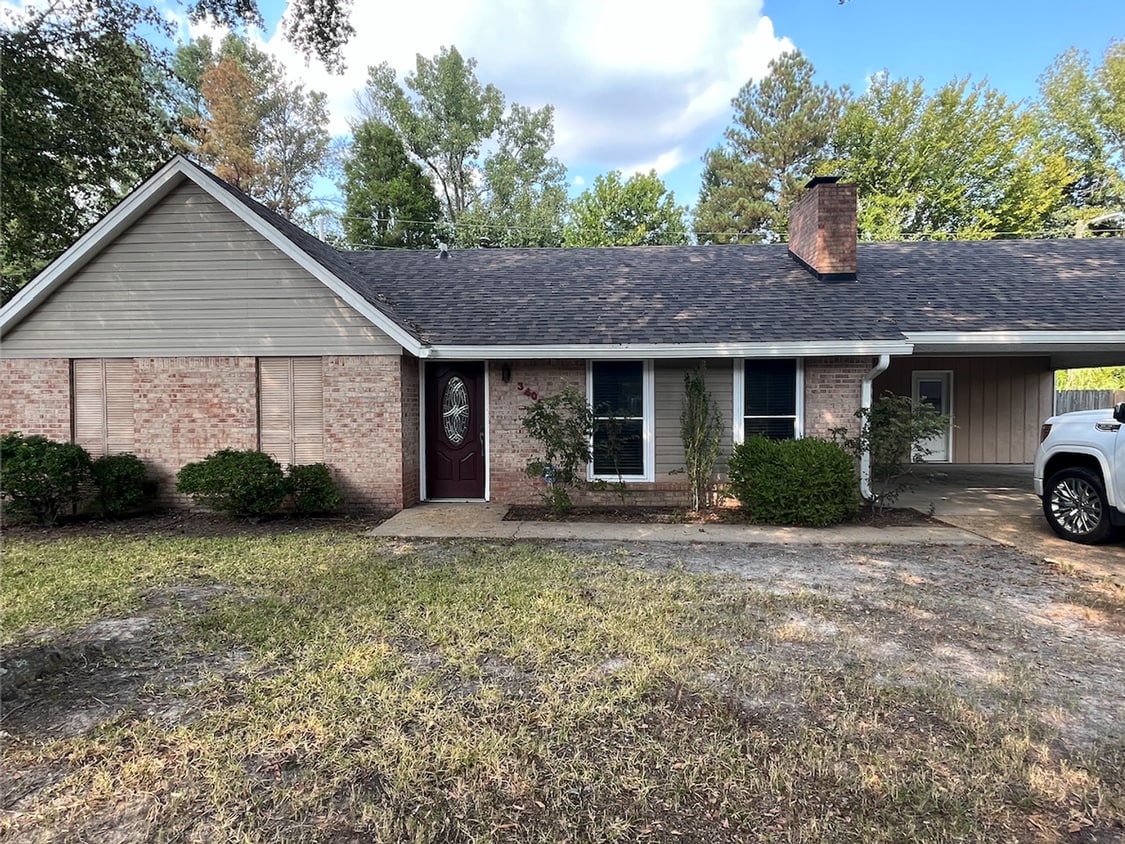 Primary Photo - 3BR/2BA Home