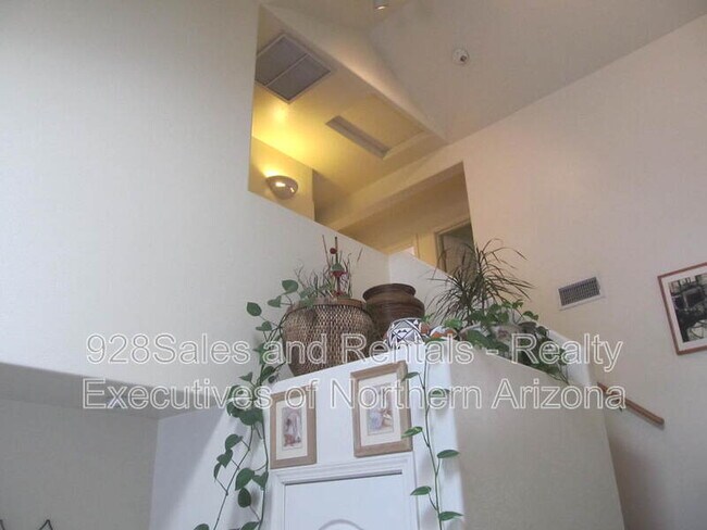 Foto del edificio - 2572 S Gravel Ln