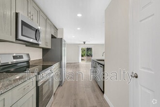 Building Photo - 2315 Fox Hollow Dr