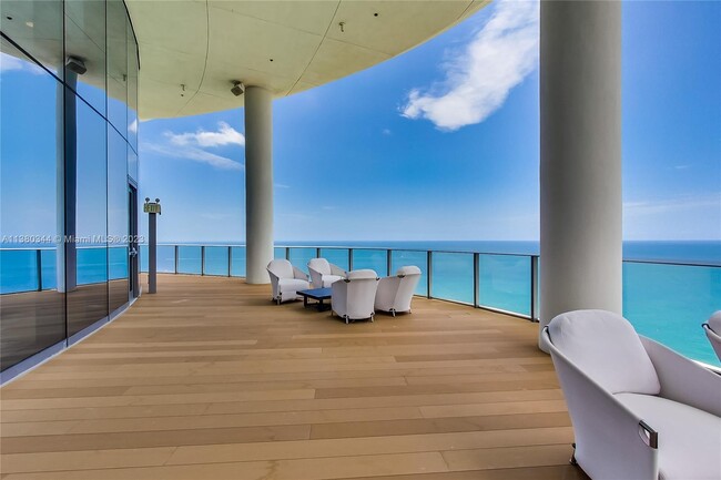 Sky Lounge Outside Area - 15701 Collins Ave