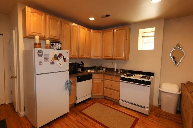Foto del edificio - 2545 N Seminary Ave