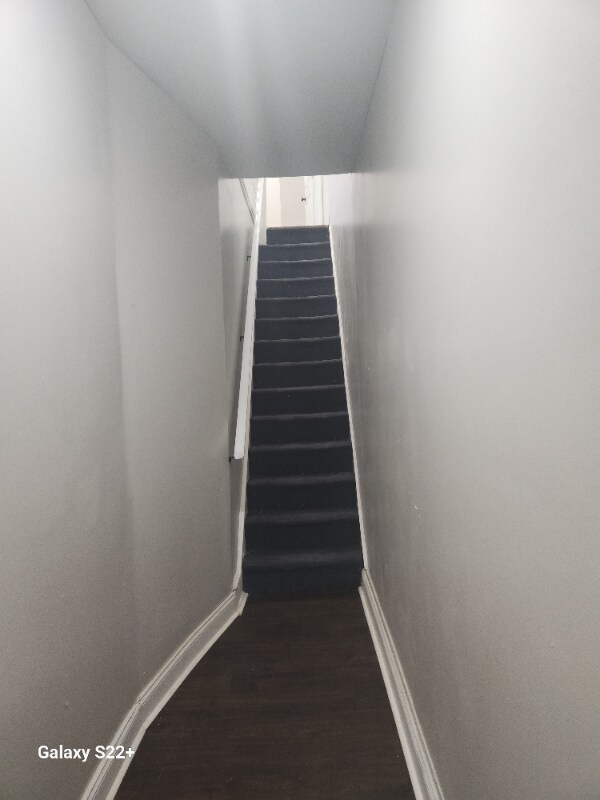 Foto del edificio - 421 N 60th St