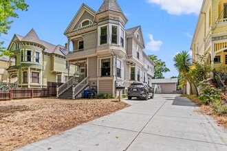 Building Photo - 1428 Benton St