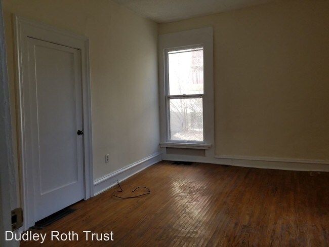 Foto del edificio - 2 br, 1 bath Apartment - 402 N 10th A