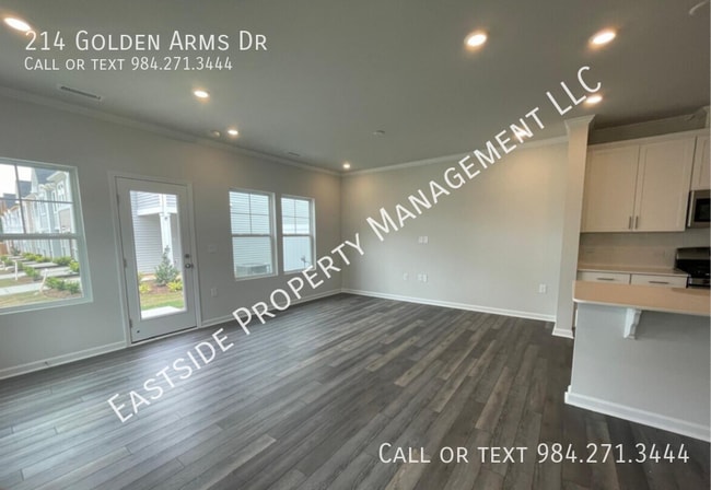Building Photo - 214 Golden Arms Dr