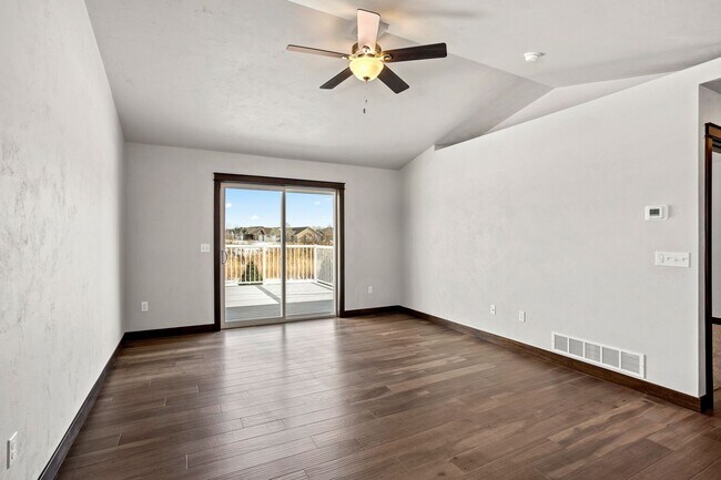 Foto del edificio - 4826 Marlo Way