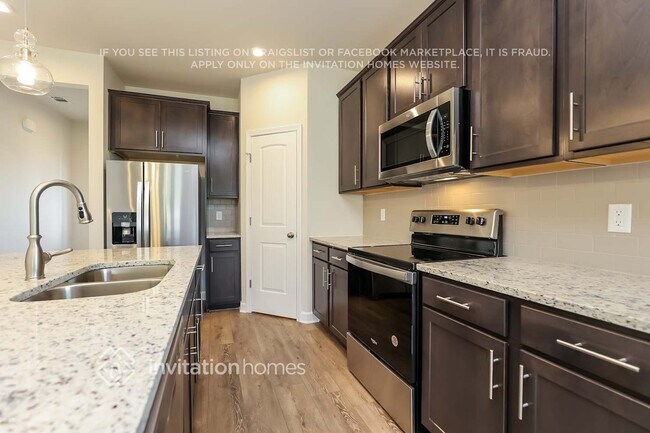 Foto del edificio - 121 Fister Dr