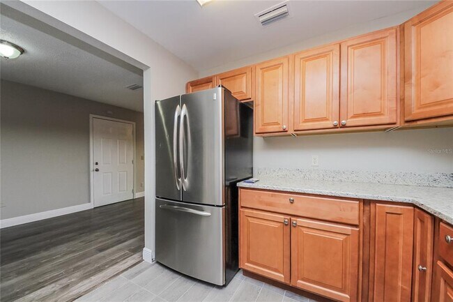 Foto del edificio - 660 McKinley Ct