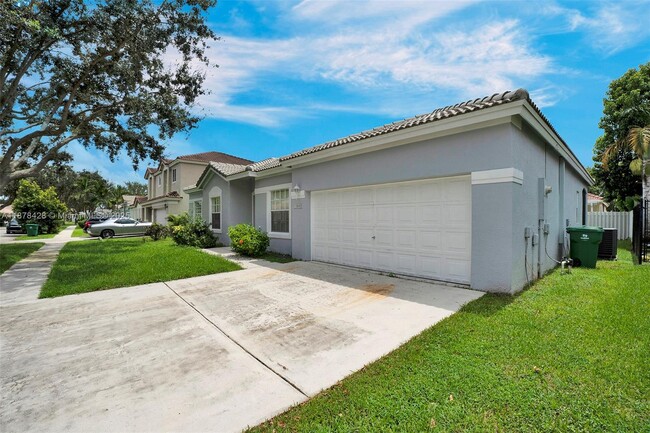 Foto del edificio - 10660 SW 20th Ct