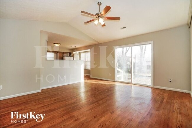 Building Photo - 2544 Willowgate Rd