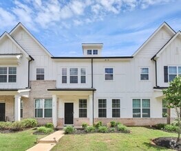Building Photo - 730 Herlong Ave
