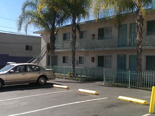 Foto del edificio - 211 W G St