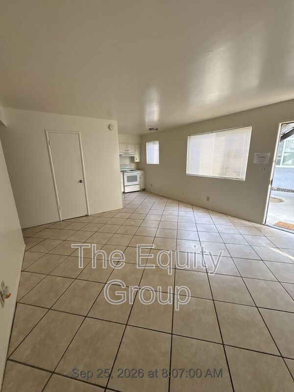 Building Photo - 310 N Orange Ave