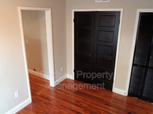 Foto del edificio - 2915 E Leigh St