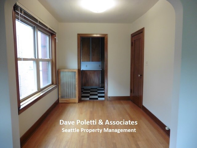 Building Photo - 1902 5th Ave N