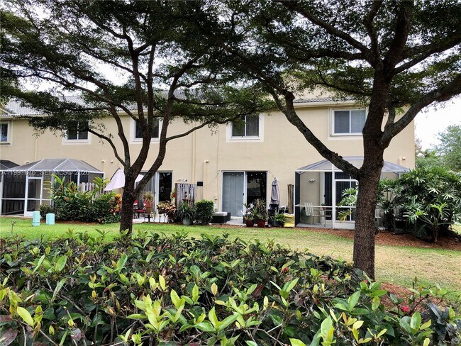 Building Photo - 2233 Ensenada Terrace