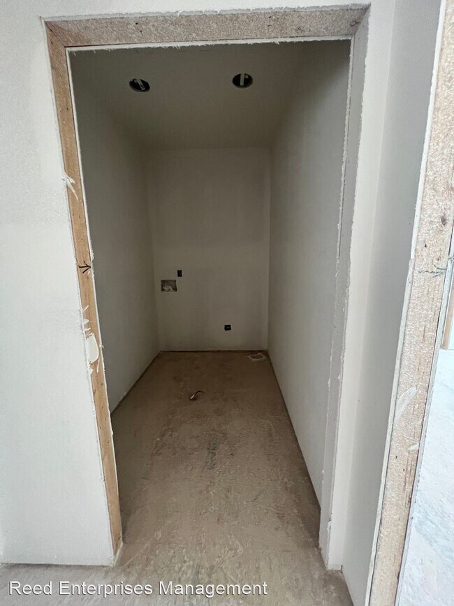 Building Photo - 3 br, 2 bath House - 127 Bluegrass St