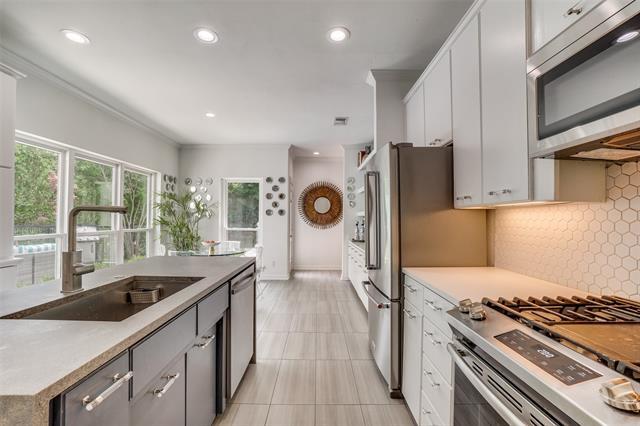 Building Photo - 7220 Lavendale Cir