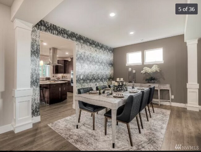 Building Photo - 5 Bed 2.5 Bath Preston Woods Home