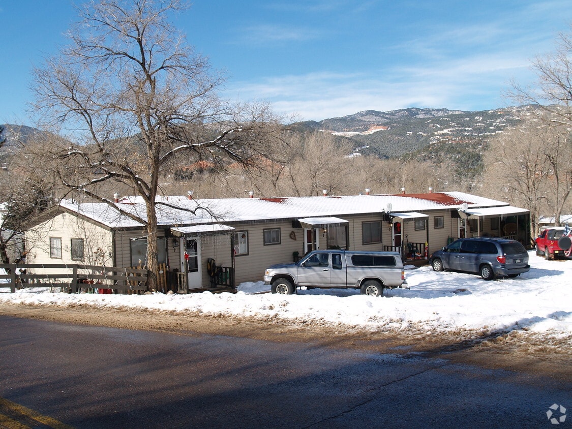 Building Photo - 111 Crystal Park Rd