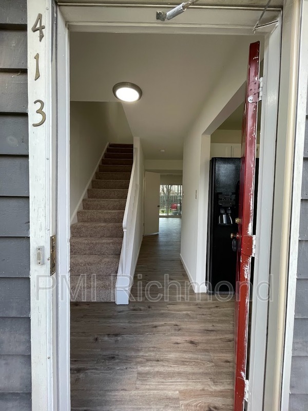 Building Photo - 413 Hickorywood Cir