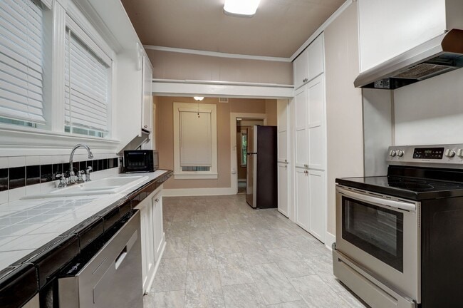 Building Photo - Two Bedroom One Bathroom Home In Texarkana, AR