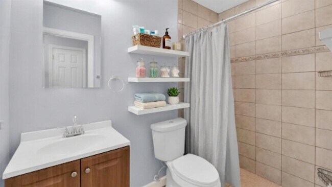 Building Photo - 7106 NW 80th Ave