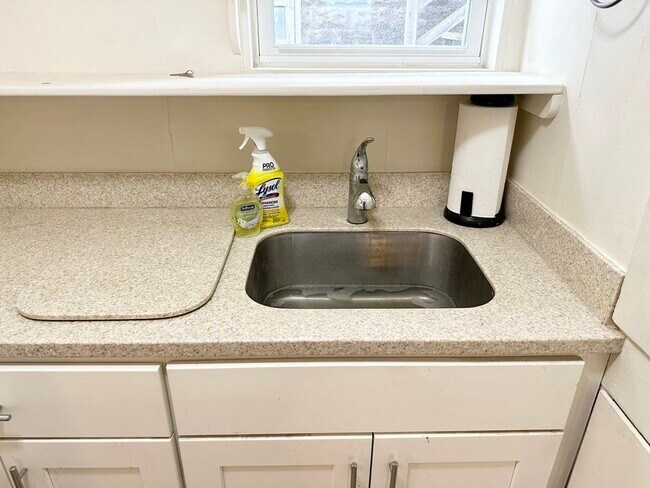 Foto del edificio - 2 Rockland Cir