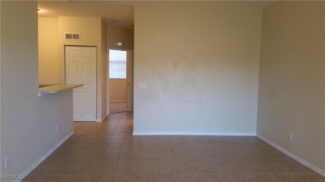 Building Photo - 4117 Bellasol Cir